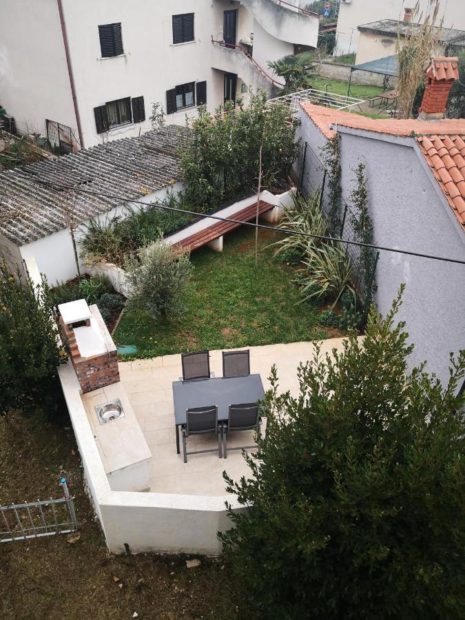 Apartmani Nena I Ilka Pula Extérieur photo